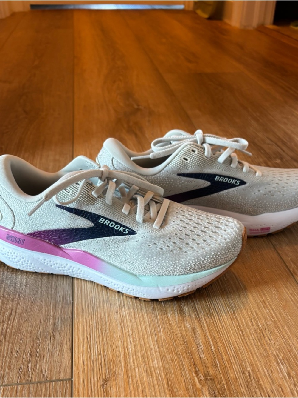 Brooks Women's Sneakers in Light Gray with Pink & Mint Accents- never worn